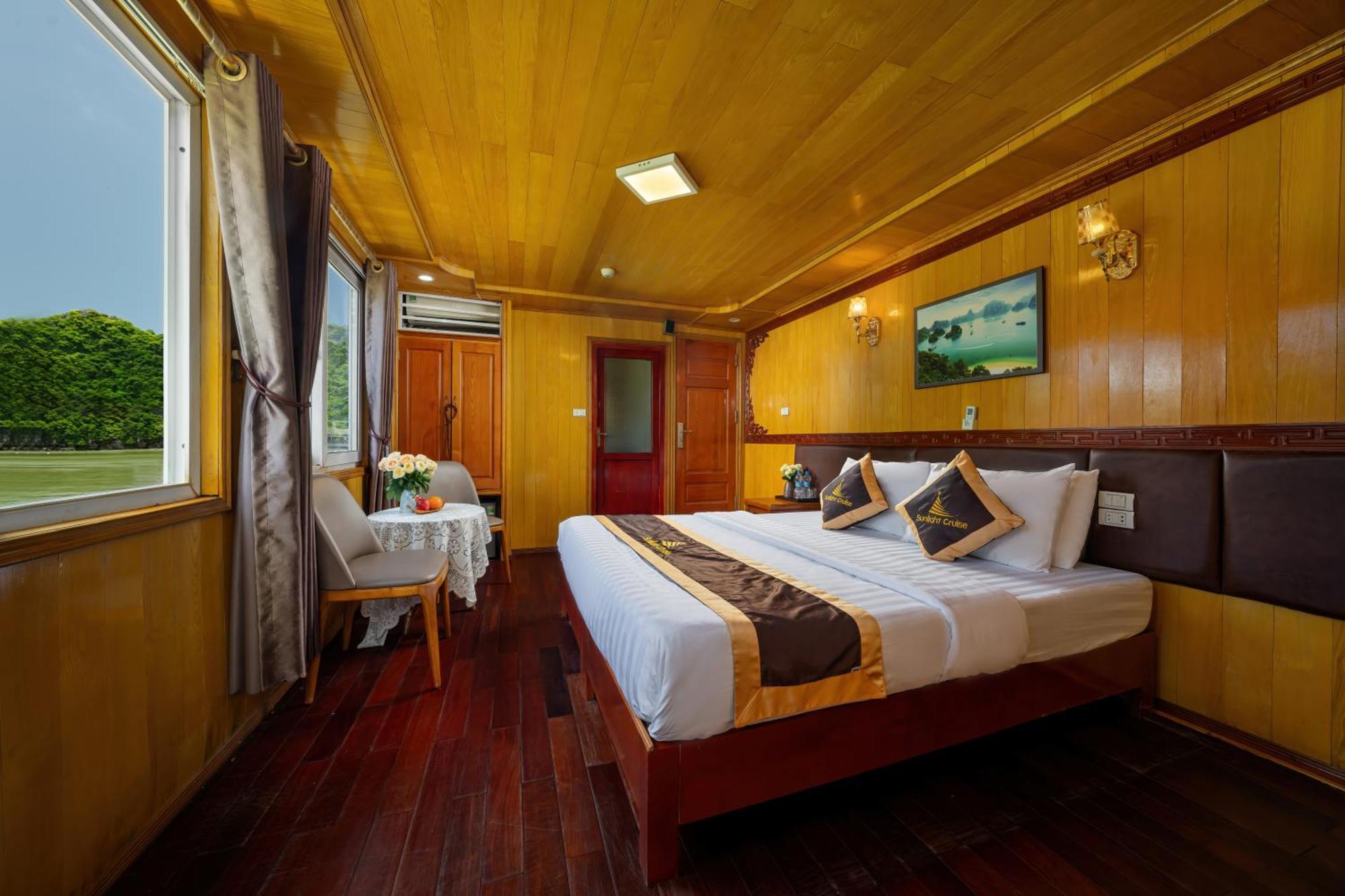 Hotel Sunlight Cruise Ha Long Exterior foto