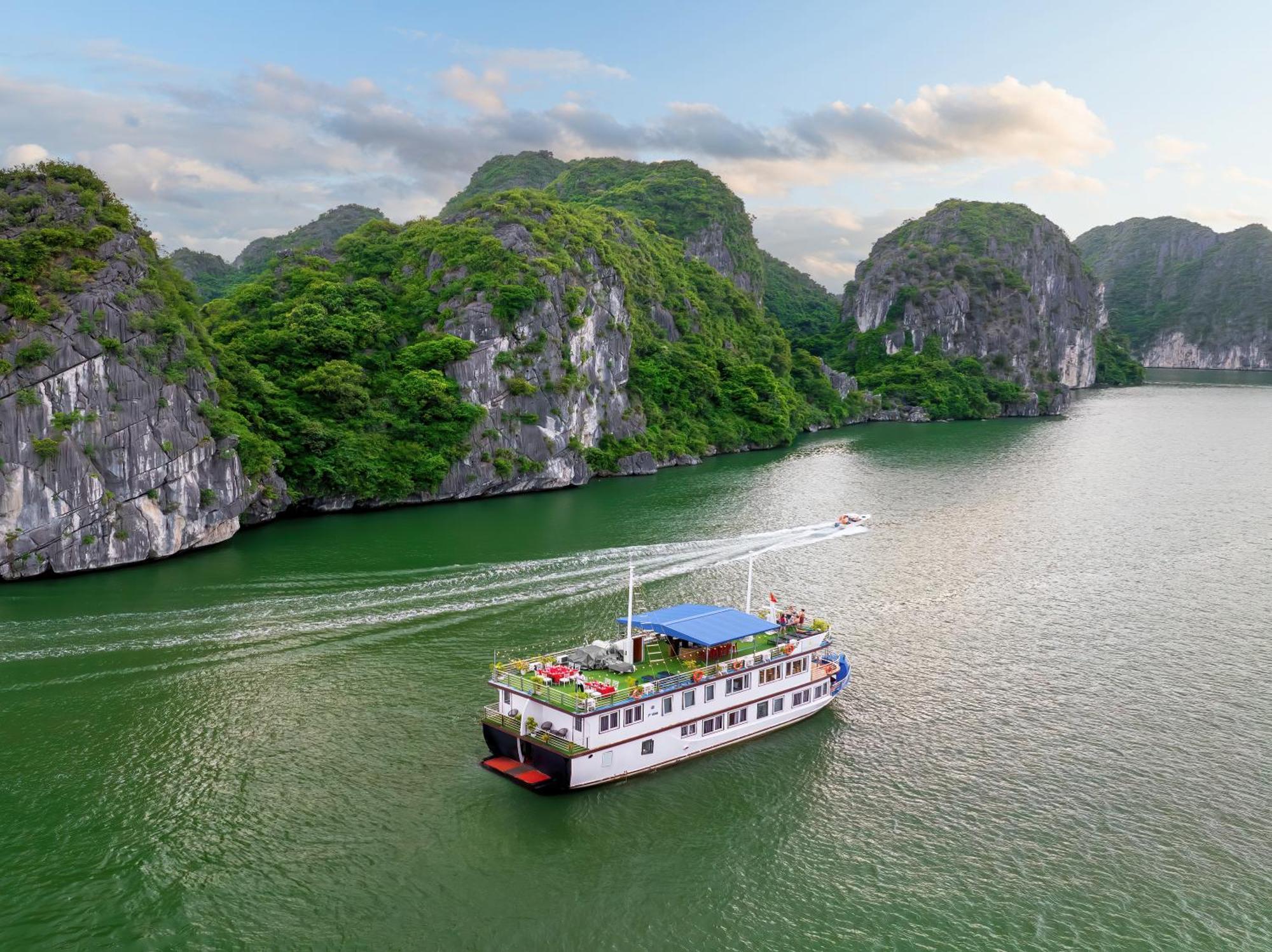 Hotel Sunlight Cruise Ha Long Exterior foto
